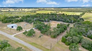 1498 County Road 313, Lexington, TX 78947