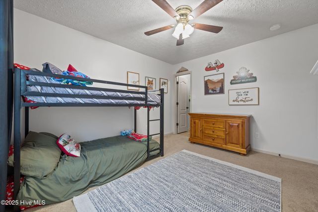 113 Long Pond Drive, Sneads Ferry, NC 28460