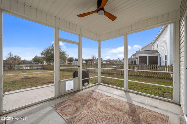 113 Long Pond Drive, Sneads Ferry, NC 28460