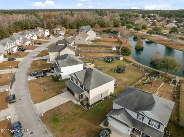 113 Long Pond Drive, Sneads Ferry, NC 28460