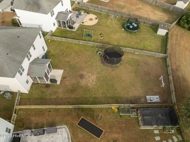 113 Long Pond Drive, Sneads Ferry, NC 28460