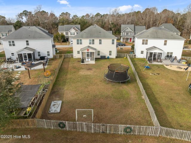 113 Long Pond Drive, Sneads Ferry, NC 28460