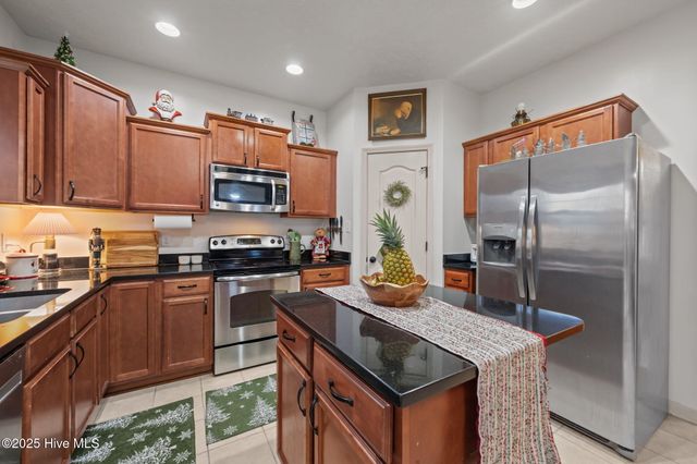 113 Long Pond Drive, Sneads Ferry, NC 28460