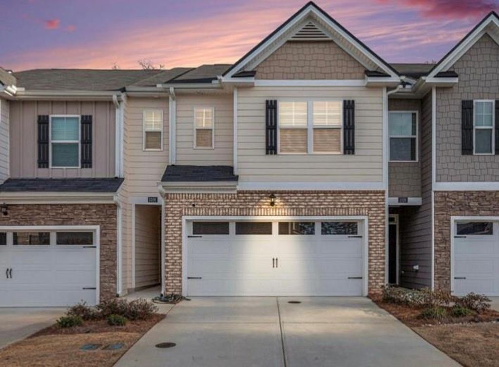 1026 King Iron Drive, Lawrenceville, GA 30045