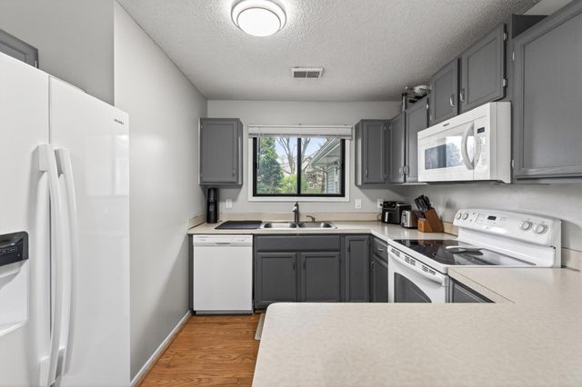 5973 Dellwood Avenue, Shoreview, MN 55126