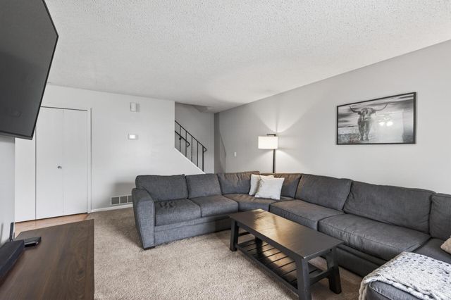 5973 Dellwood Avenue, Shoreview, MN 55126