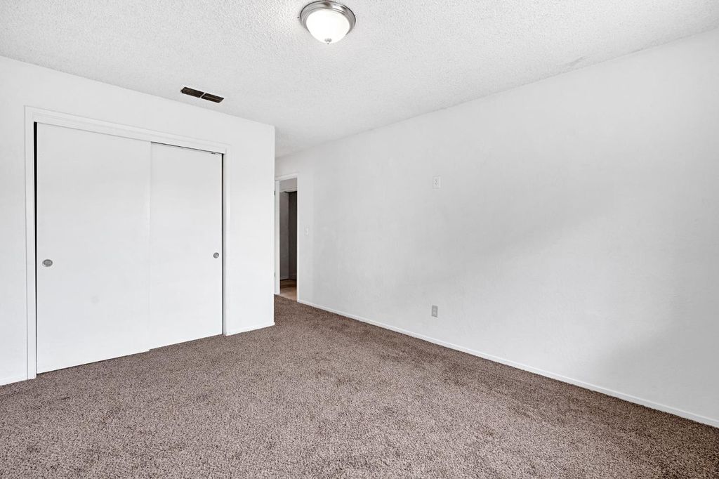 Image 19 of property listing at 4466 N Cornelia Avenue, Fresno, CA 93722