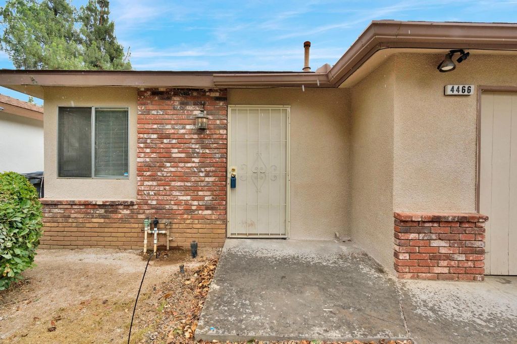 Image 4 of property listing at 4466 N Cornelia Avenue, Fresno, CA 93722