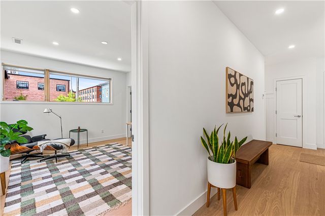 59 Warren Street 6, Providence, RI 02907