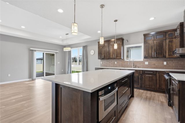 2013 Reese Road, Cedar Falls, IA 50613