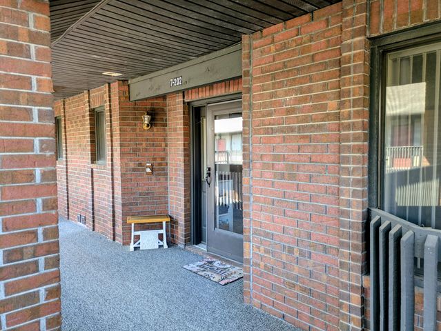 150 Sunken Forest Dr. 7-202, Forsyth, MO 65653