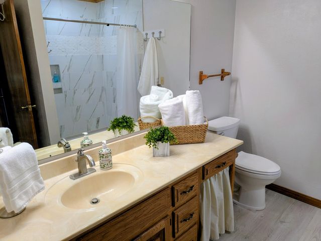 150 Sunken Forest Dr. 7-202, Forsyth, MO 65653