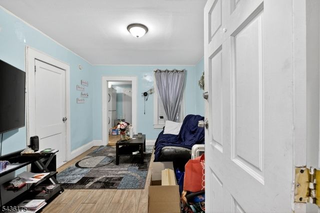 527 Valley St 2, City Of Orange Twp., NJ 07050