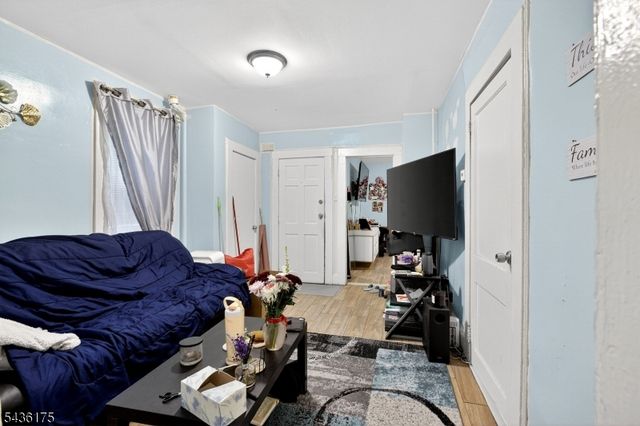 527 Valley St 2, City Of Orange Twp., NJ 07050