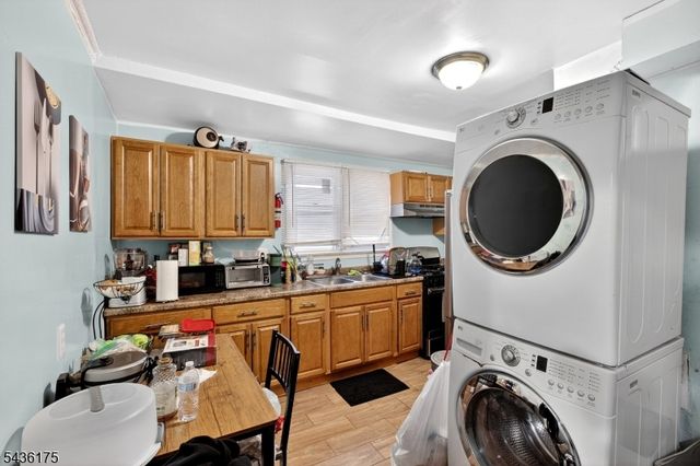 527 Valley St 2, City Of Orange Twp., NJ 07050
