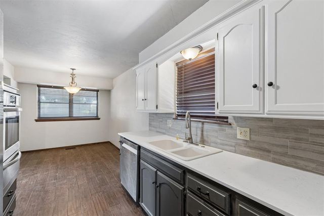 517 Willow Ridge Place, Edmond, OK 73003