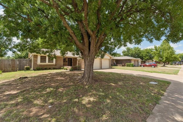 517 Willow Ridge Place, Edmond, OK 73003