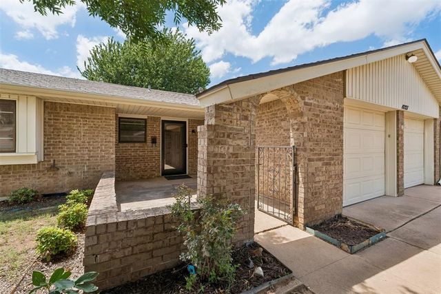 517 Willow Ridge Place, Edmond, OK 73003
