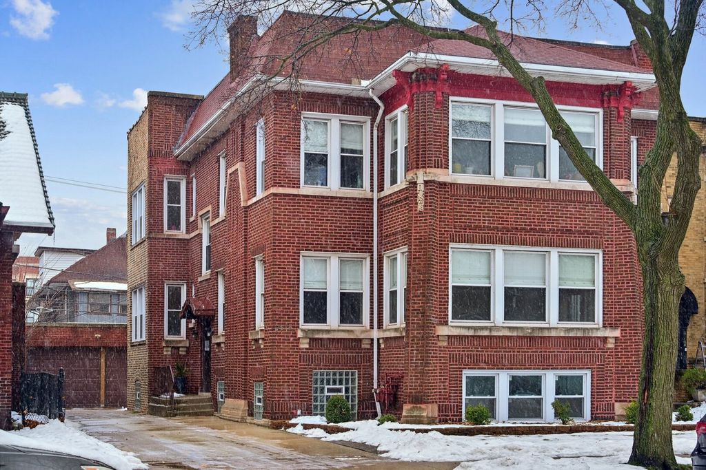 6818 S Chappel Avenue, Chicago, IL 60649