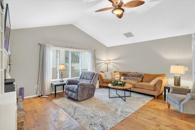 3526 E Cinnamon Place, Springfield, MO 65809