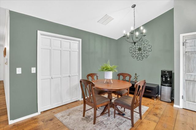 3526 E Cinnamon Place, Springfield, MO 65809