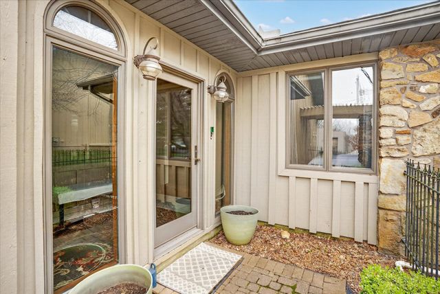 3526 E Cinnamon Place, Springfield, MO 65809