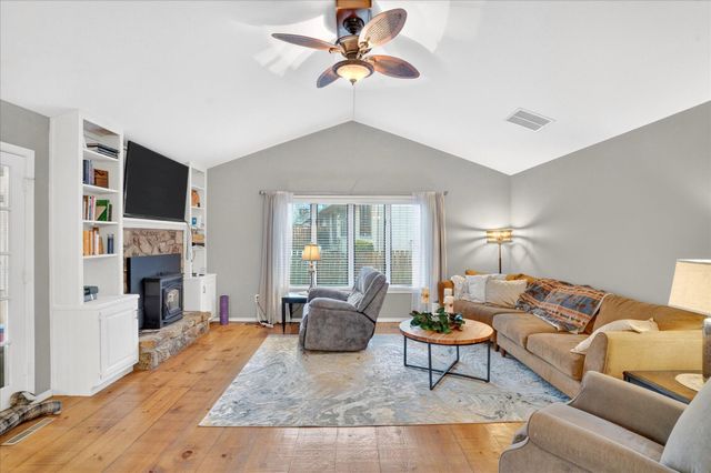 3526 E Cinnamon Place, Springfield, MO 65809