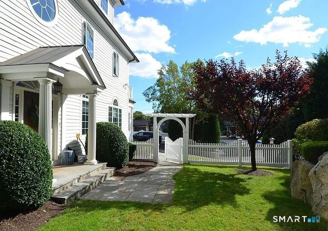80 East Putnam Avenue, Greenwich, CT 06807