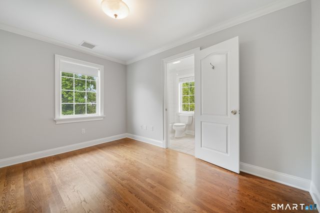 80 East Putnam Avenue, Greenwich, CT 06807