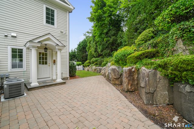 80 East Putnam Avenue, Greenwich, CT 06807