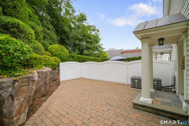 80 East Putnam Avenue, Greenwich, CT 06807