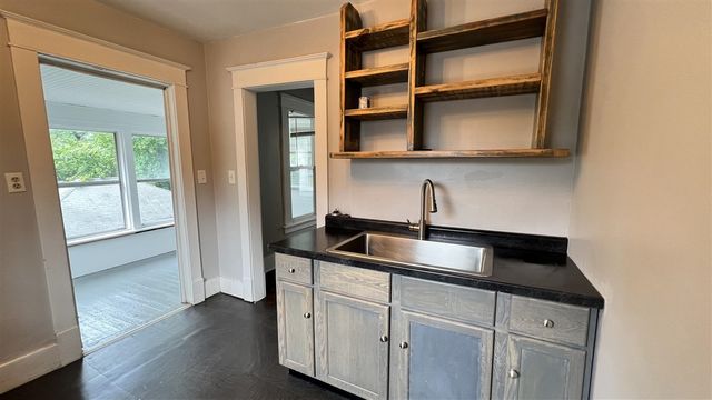 1831 Francis Avenue, Grand Rapids, MI 49507