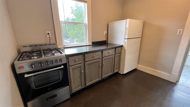 1831 Francis Avenue, Grand Rapids, MI 49507