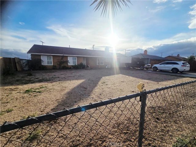 15823 Cashew, Hesperia, CA 92345