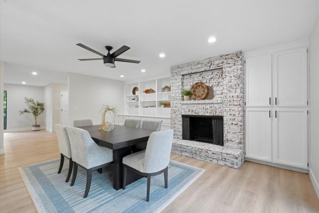 2534 Garfield Ave, Carmichael, CA 95608