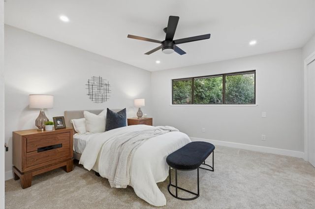 2534 Garfield Ave, Carmichael, CA 95608