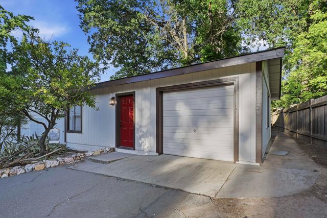 2534 Garfield Ave, Carmichael, CA 95608