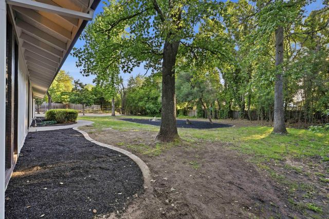 2534 Garfield Ave, Carmichael, CA 95608