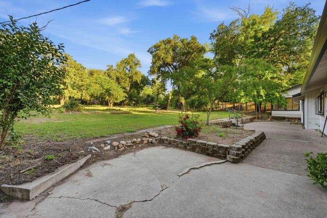 2534 Garfield Ave, Carmichael, CA 95608