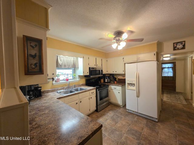 4730 Sherry Drive, Horn Lake, MS 38637