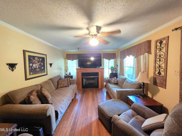 4730 Sherry Drive, Horn Lake, MS 38637