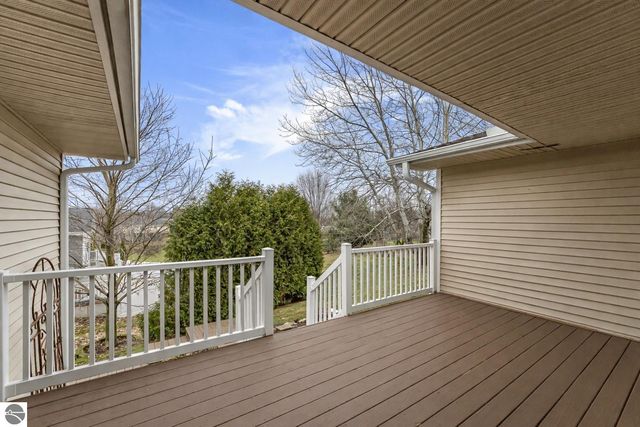 5529 Heritage Way, Traverse City, MI 49685