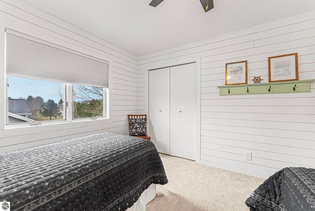 5529 Heritage Way, Traverse City, MI 49685