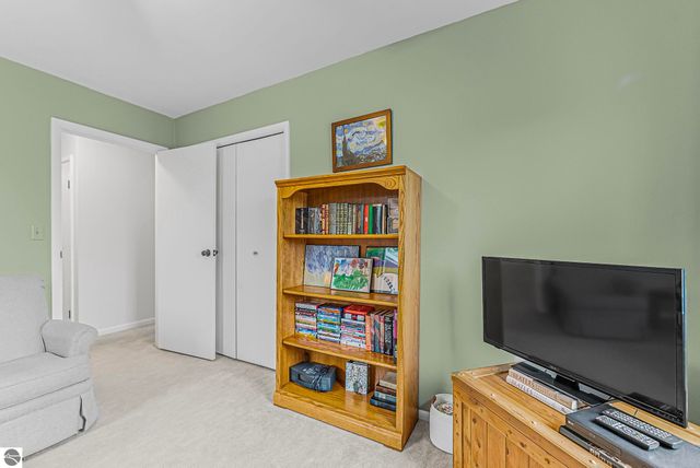 5529 Heritage Way, Traverse City, MI 49685