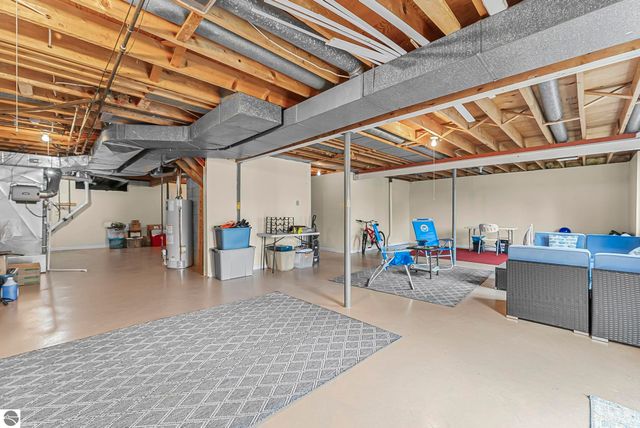 5529 Heritage Way, Traverse City, MI 49685