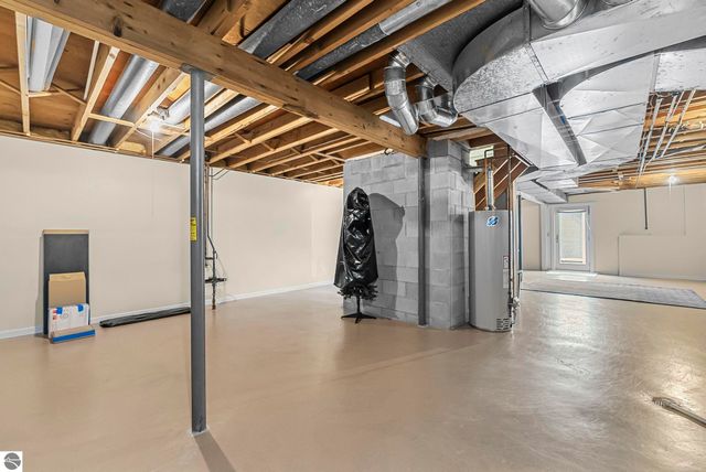 5529 Heritage Way, Traverse City, MI 49685