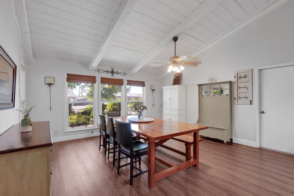Image 15 of property listing at 317 Circle Drive, Chowchilla, CA 93610