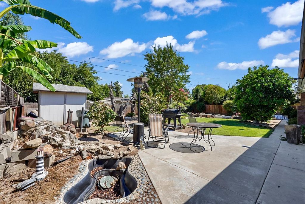 Image 32 of property listing at 317 Circle Drive, Chowchilla, CA 93610