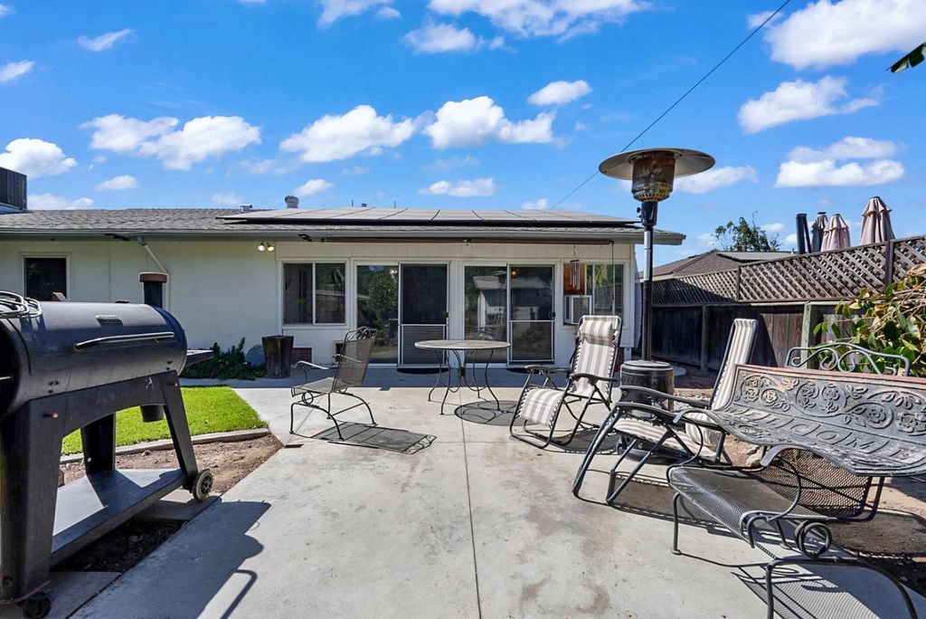 Image 34 of property listing at 317 Circle Drive, Chowchilla, CA 93610