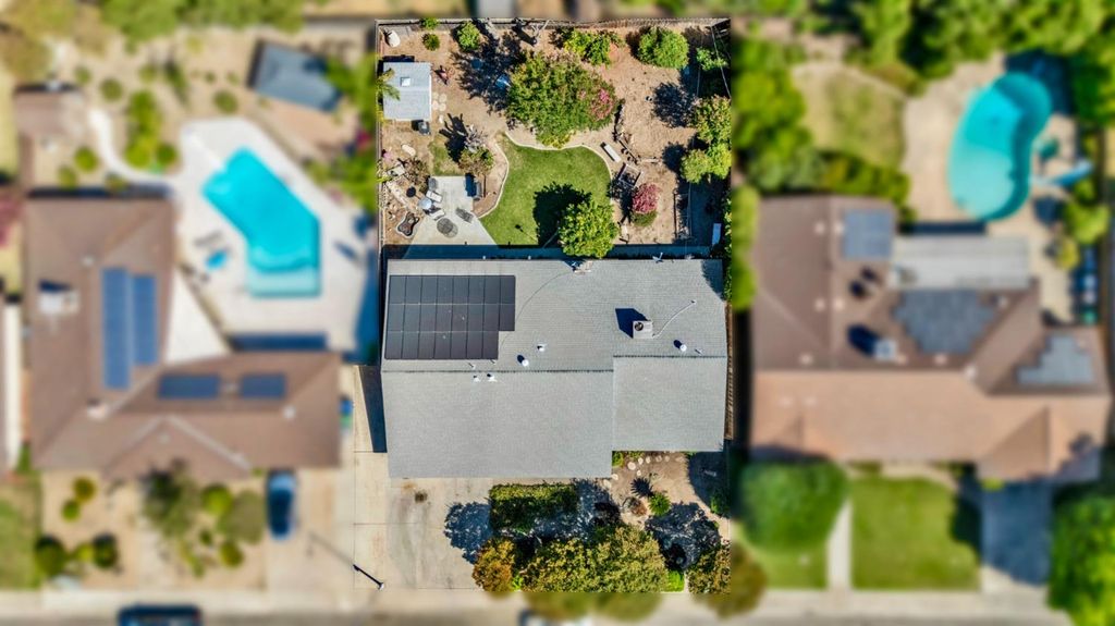 Image 6 of property listing at 317 Circle Drive, Chowchilla, CA 93610